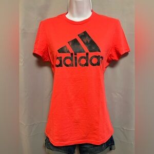 Adidas‎ T Shirt size Small  petite pink